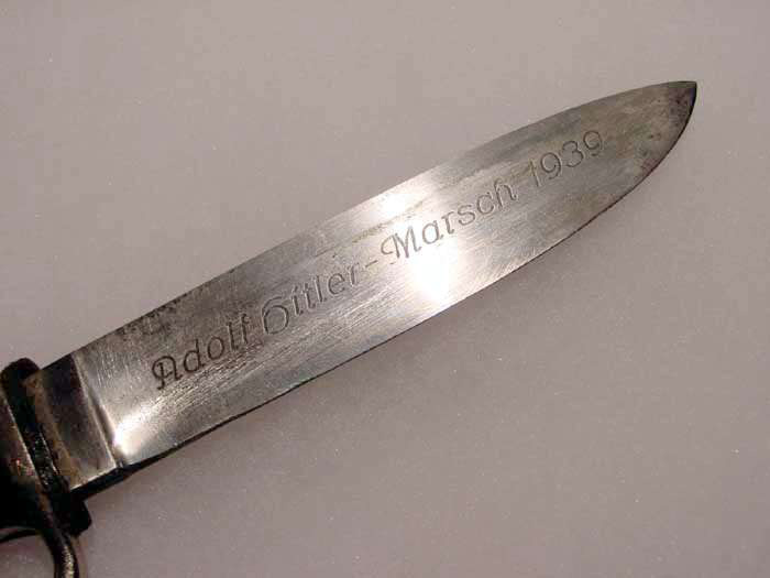 Нож гитлерюгенда с гравировкой в честь марша к месту заключения Адольфа Гитлера