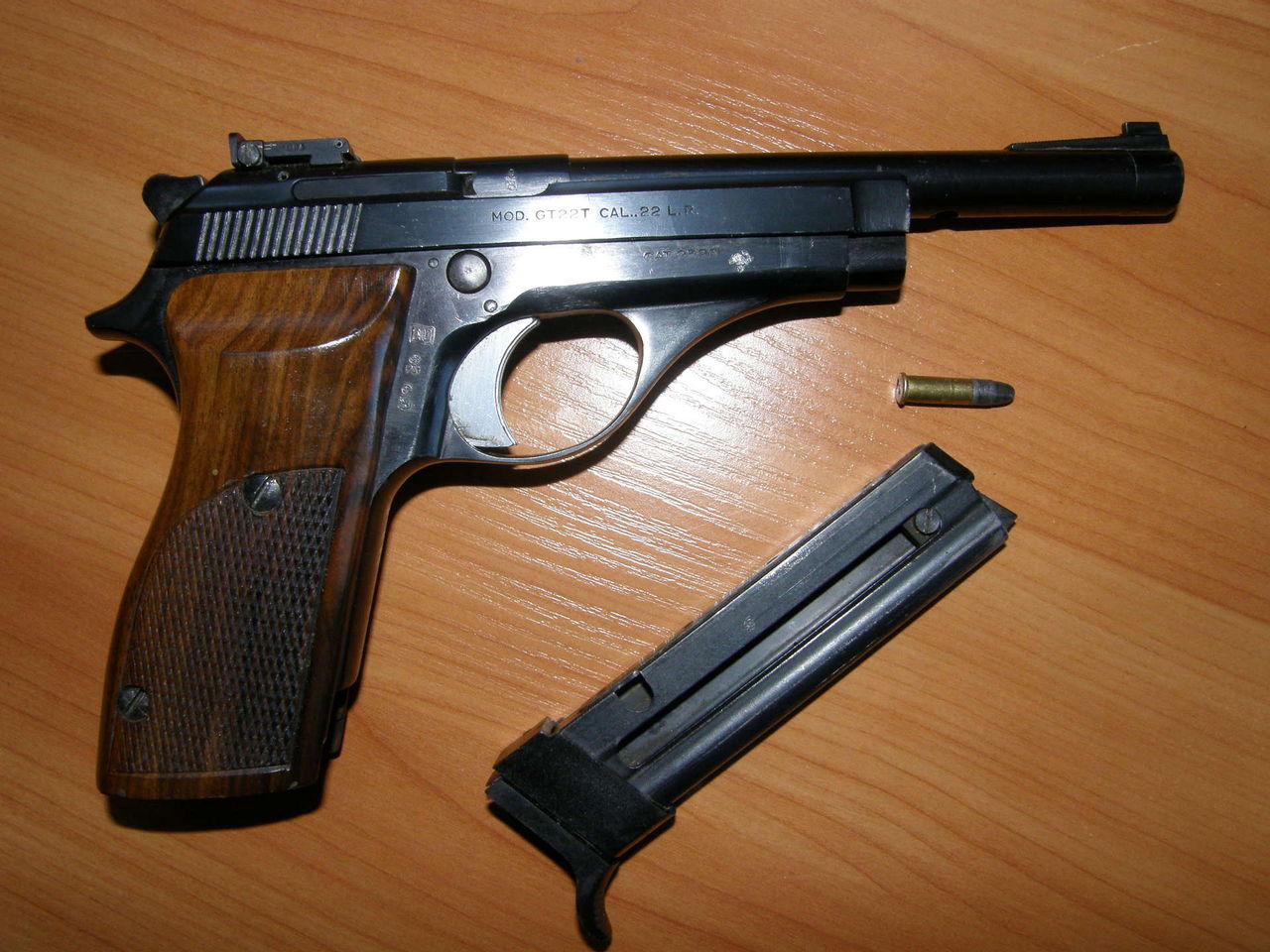 Пистолет калибра 5,6 мм