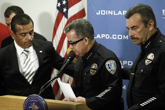 Los Angeles Mayor Antonio Villaraigosa, left, Riverside Police Chief Sergio Diaz and L.A. Police Chief Charlie Beck at a news conference at which they announced a $1-million reward for information leading to the arrest and conviction of suspected killer Christopher Jordan Dorner.