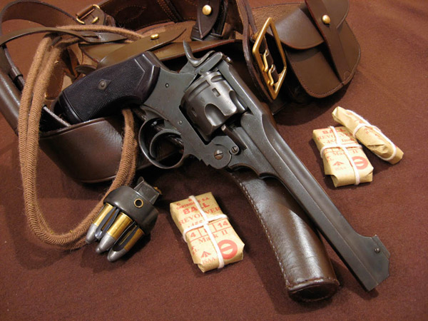 Револьвер British Webley с спідлодером Прідо