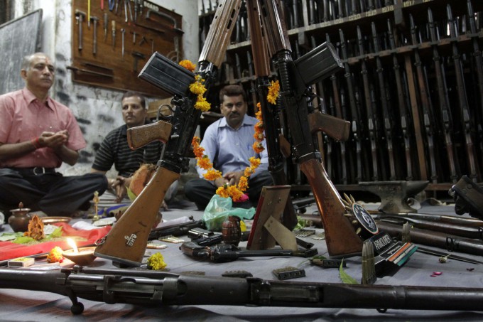 Обряд почитания оружия в Индии