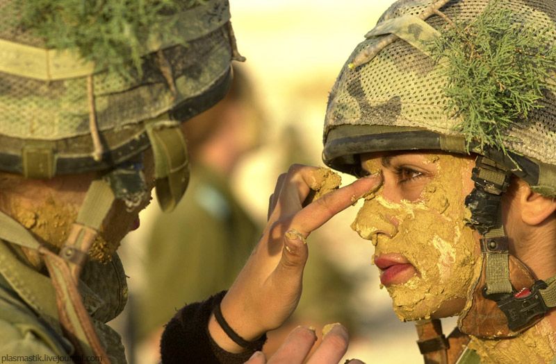 Женщины-военнослужащие