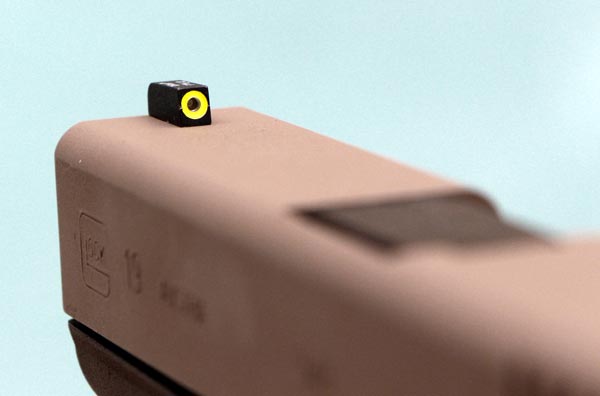 Мушка AmeriGlo ProGlo на пистолете Glock 19
