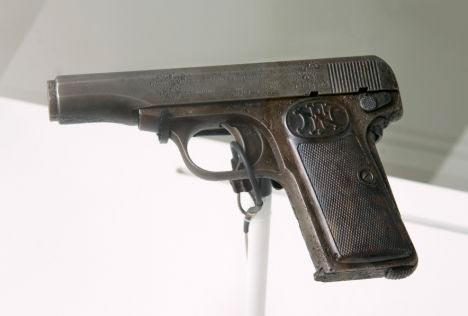 Пистолет FN Browning M1910, из которого стрелял Гаврило 