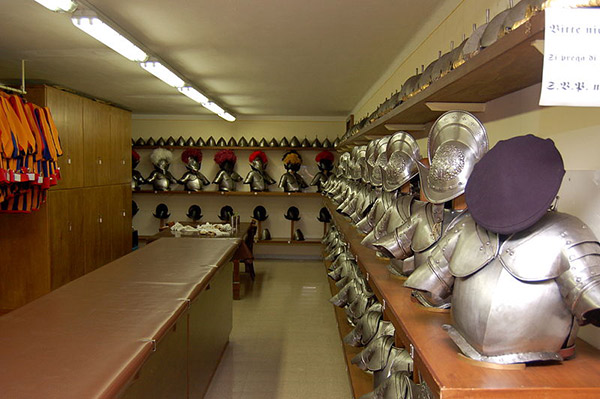 Кроме того, в арсенале имеются помещения для хранения множества комплектов брони… 