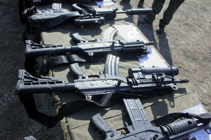 Порошенко анонсував переозброєння української армії