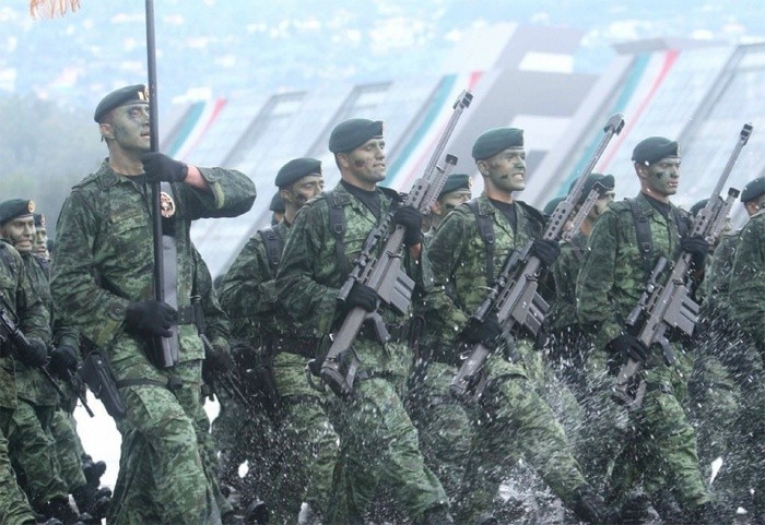 Спецназовцы ВС Мексики с винтовками Barrett