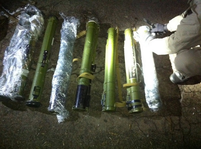 У затриманих правоохоронці вилучилидва гранатомета «РПГ-26», 1 гранатомет «РПГ-22», 5 гранатометів «РПГ-18»