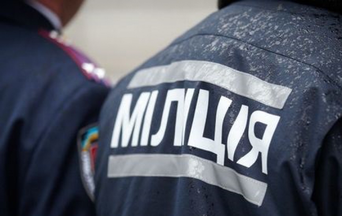 Міліція Києва розшукує зловмисника, який при затриманні поранив міліціонера