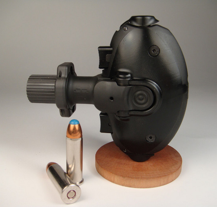 Образец Palm Pistol калибра .38, который пойдёт в серийное производство