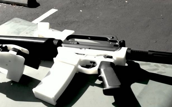 Коді Вілсон викладе файли для 3D-друку деталей для гвинтівки AR-15