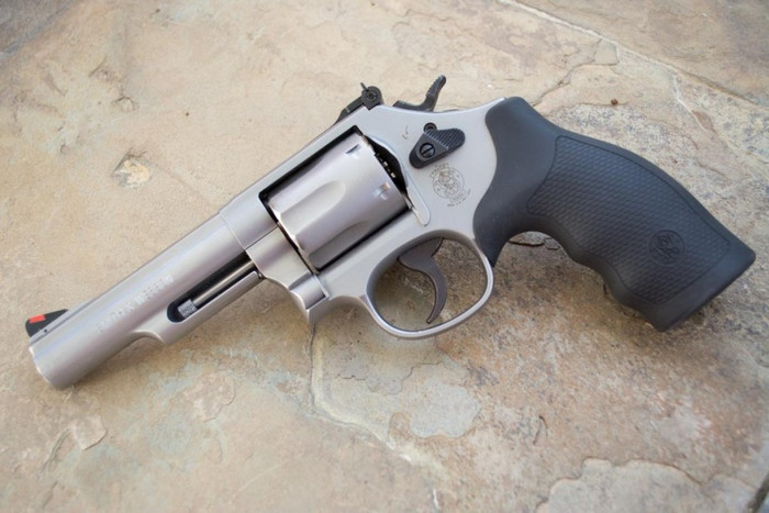 Smith & Wesson M66 Combat Magnum