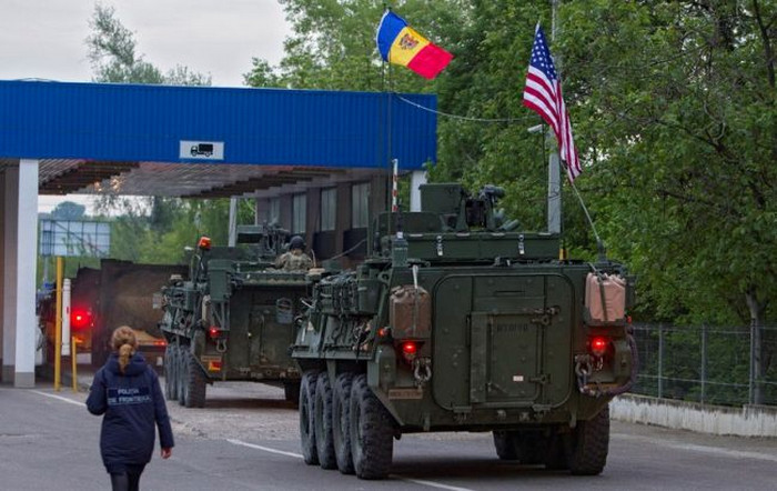 В Молдавию въехало более 100 единиц бронетехники