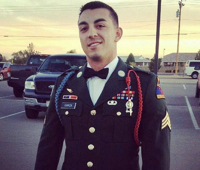 Убийцей оказался ветеран армии Дионисио Гарза. За его плечами 4 командировки в Афганистан, демобилизован в 2014 году