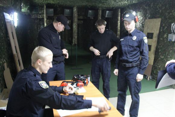 Як тренуються патрульні поліцейські