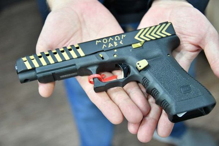 Персональный тюнинг пистолетов от компании GlockStore