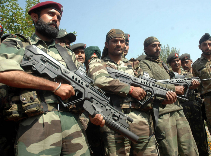 С 2002 года спецподразделения Индии вооружены винтовками Tavor