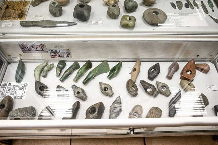 Коллекция уникального оружия 