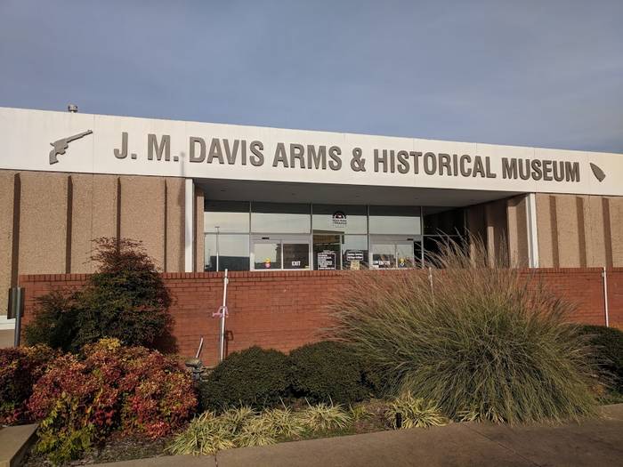 Музей J.M. Davis Arms & Historical Museum