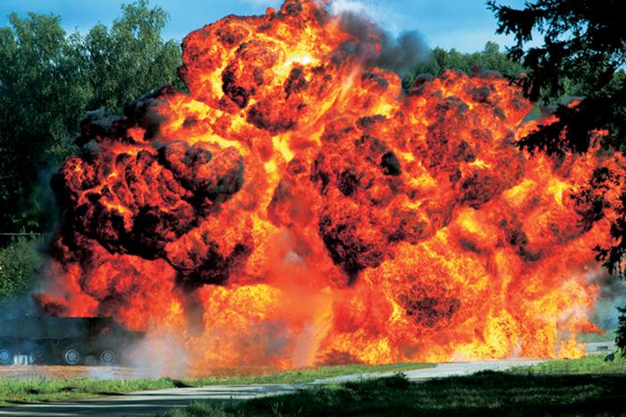 Під час вибуху термобарична граната створює вогняну хмару об‘ємом 13 м³, де температура сягає 2500-3000°C