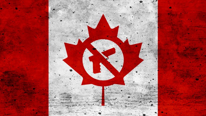 Канада заборонила завезення короткоствольної зброї