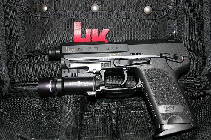 Пістолет Universal Self-Loading Pistol (USP)