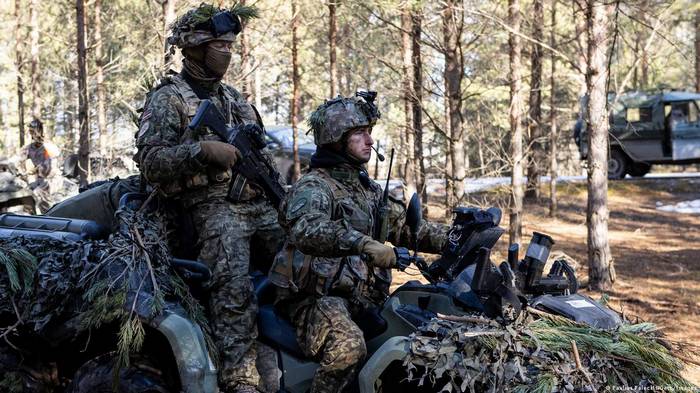 Ілюстративне фото військовослужбовців Збройних сил Латвії. Фото: Paulius Peleckis/Getty Images