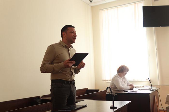 Виступ адвоката Миколи Ореховського у Житомирському окружному адміністративному суді 2 квітня.