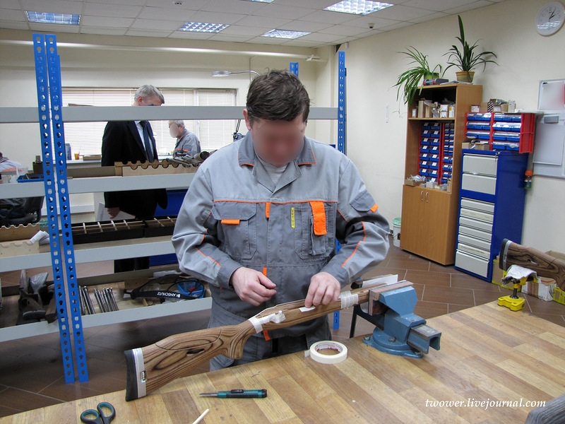 завод оружия. завод винтовки. московский оружейный завод. завод винтовки. 1927 года.