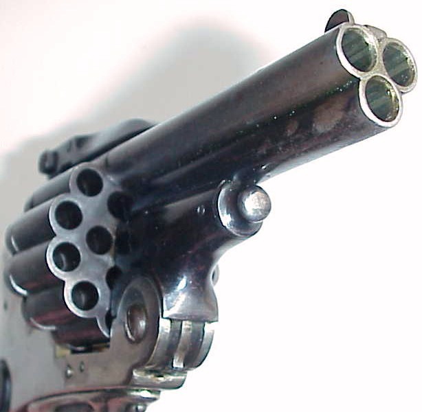 Испанский трёхствольный револьвер 