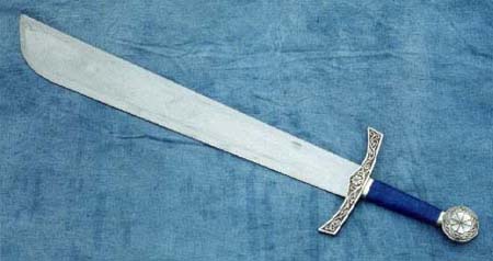 Фальшіон - нетиповий меч