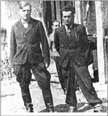 Командир В. Андрусяк - “Різун“ (зліва) і провідник ОУН Станіславщини Я. Мельник - “Роберт“ (1945 р.)