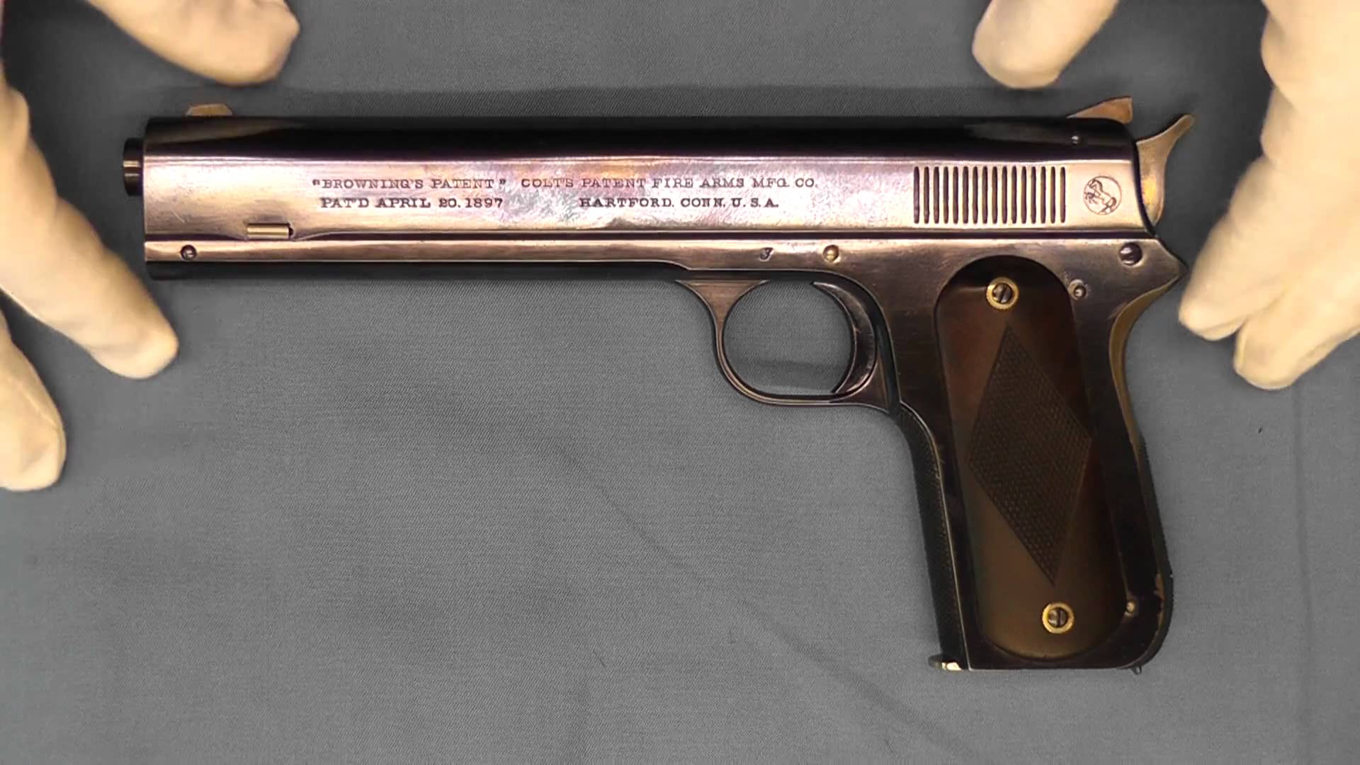 Colt M1900 конструкции Джона Браунинга.