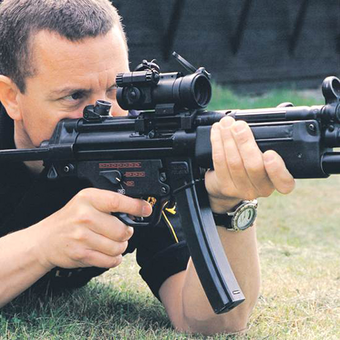 MP5 з коліматором і відкритим прицілом