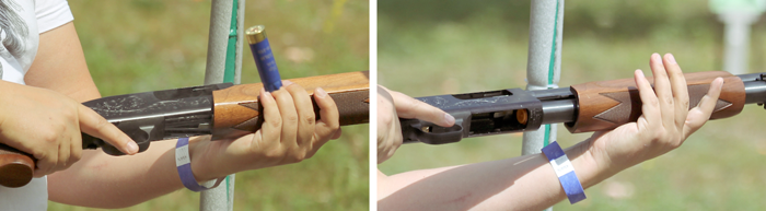 Особенность ружей «Моссберг» с подствольным трубчатым магазином — поднятый лоток при закрытом затворе. На фото справа виден оранжевый подаватель: патронов больше нет.