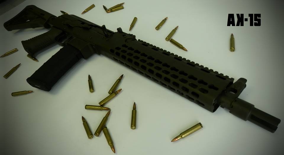 Новый магазинный приемник позволил использовать стандартные магазины от винтовок AR-15