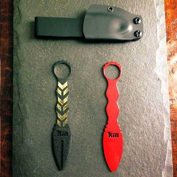 Боевой нож, тренировочный нож и ножны