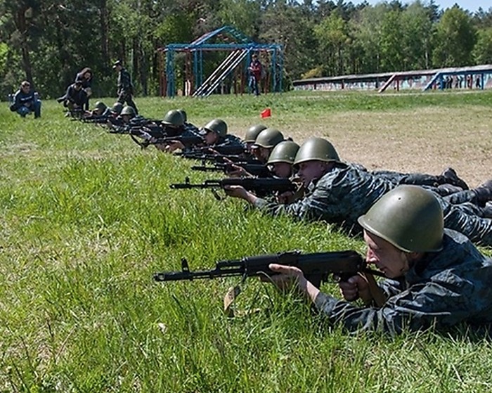 Второй батальон Нацгвардии проходит боевую подготовку