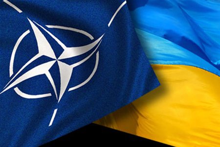 Двері в НАТО відчинені для України