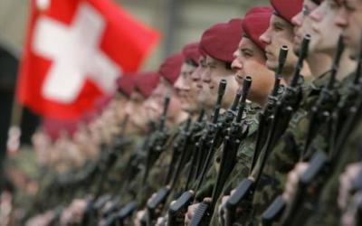 Як у Швейцарії владжено військо та школи