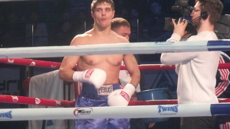 Чемпиона России по боксу 2011 года Максим Лимонов