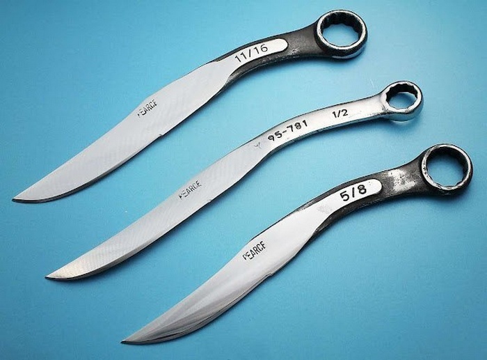 Ножі з різних ключей