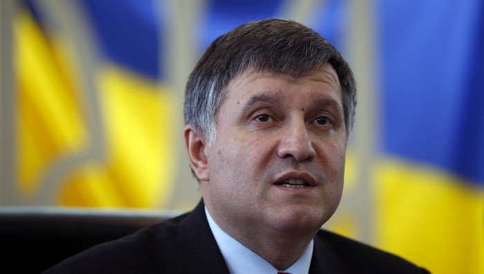 «На улицах не будет гражданских людей с оружием!» – Министр внутренних дел Украины