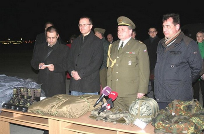 Чехія надіслала військове спорядження для української армії