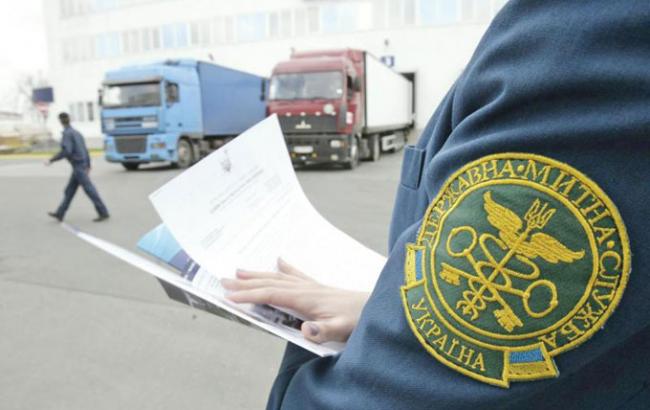 Громадянина США засуджено за контрабанду зброї в Україну