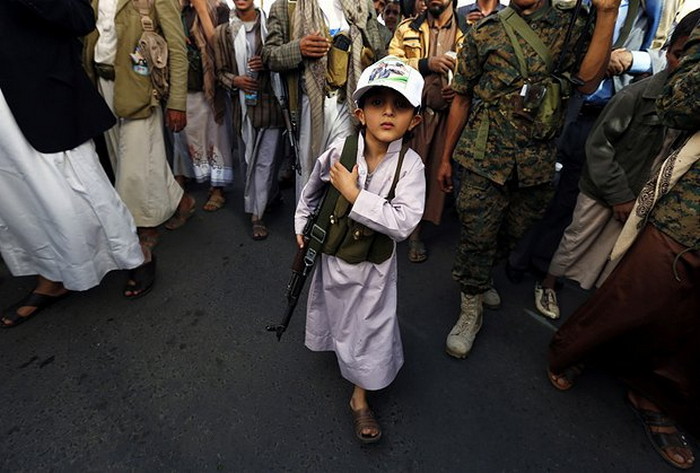 Во время митинга в Сане,Йемен, в апреле 2015 г