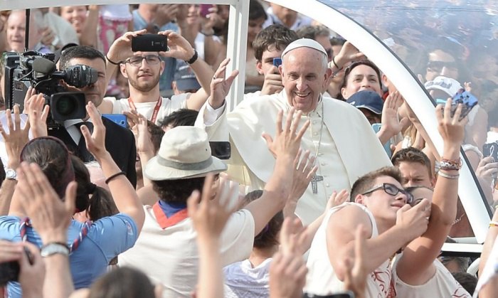 Папа Франциск: виробники зброї не можуть називати себе християнами