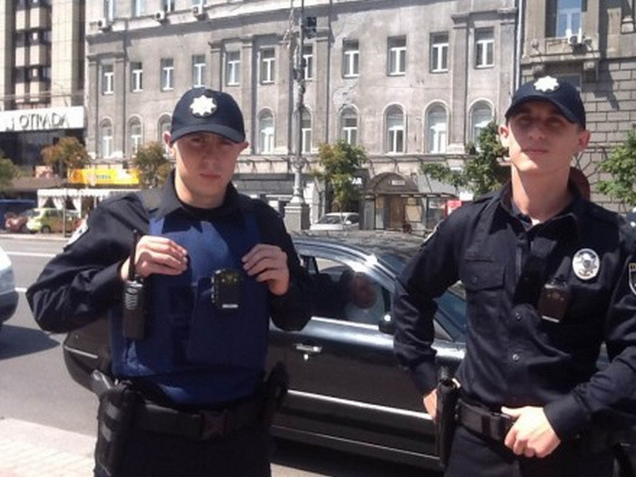 Поліцейські у Києві вдягнули бронежилети