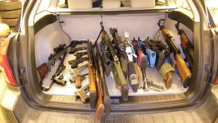 Нове дослідження чітко вказує, де злочинці беруть зброю