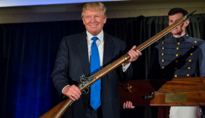 Дональд Трамп поддерживает право американцев на владение оружием